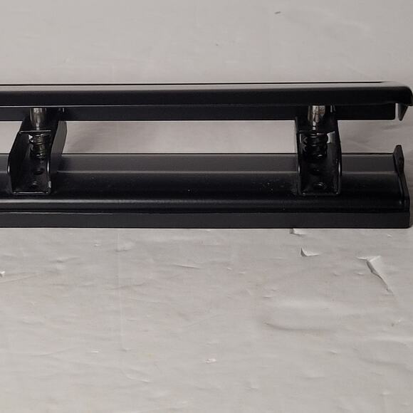 Standard 3-Hole Punch - Perfect for Binder Use! - Picture 7 of 9